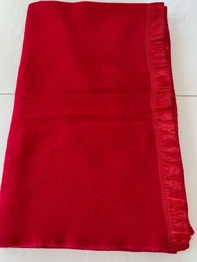 Lambswool Blanket made in Australia vintage cottage core throw 68”x85”